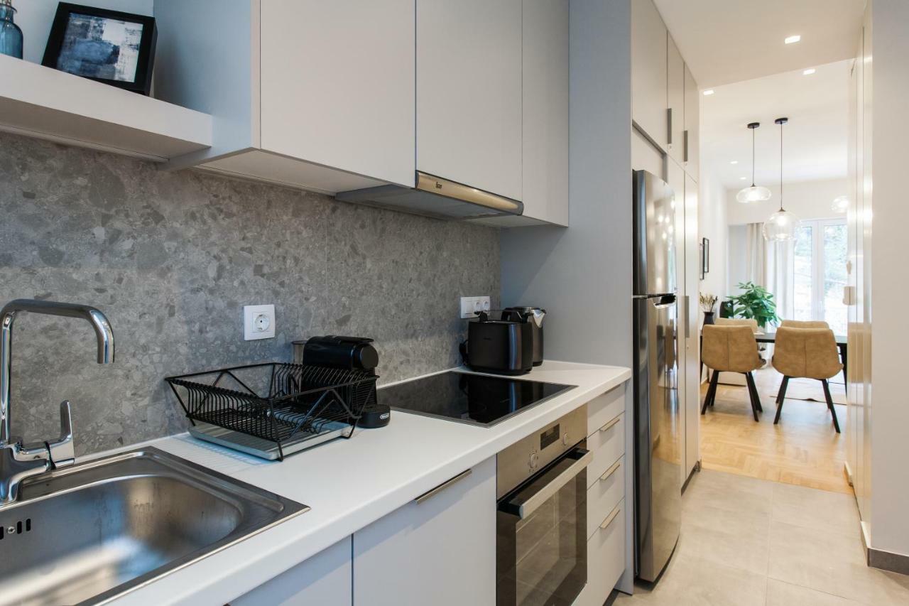 Peaceful 2Bd Apartment In Kolonaki By Upstreet アテネ エクステリア 写真