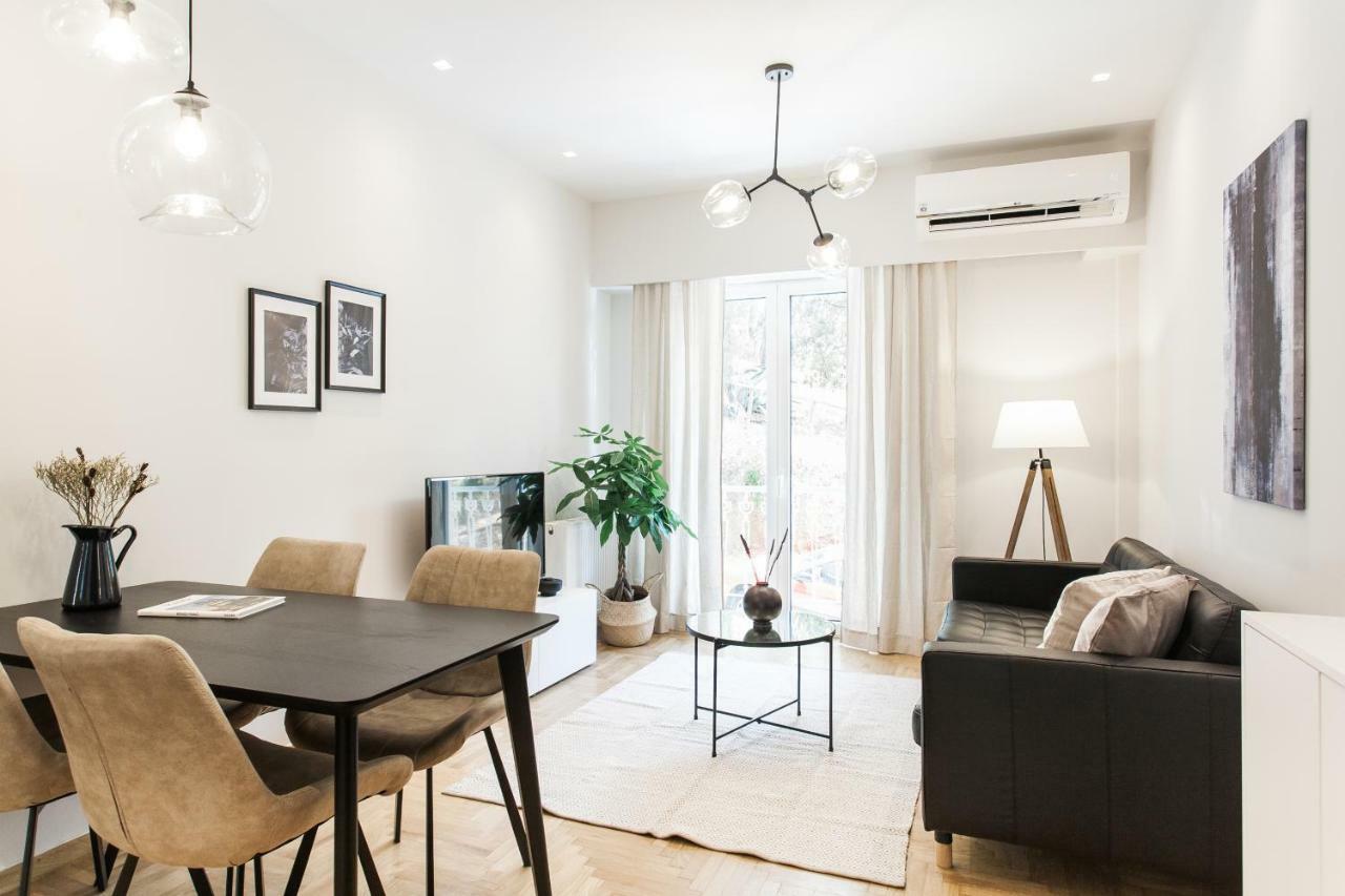 Peaceful 2Bd Apartment In Kolonaki By Upstreet アテネ エクステリア 写真