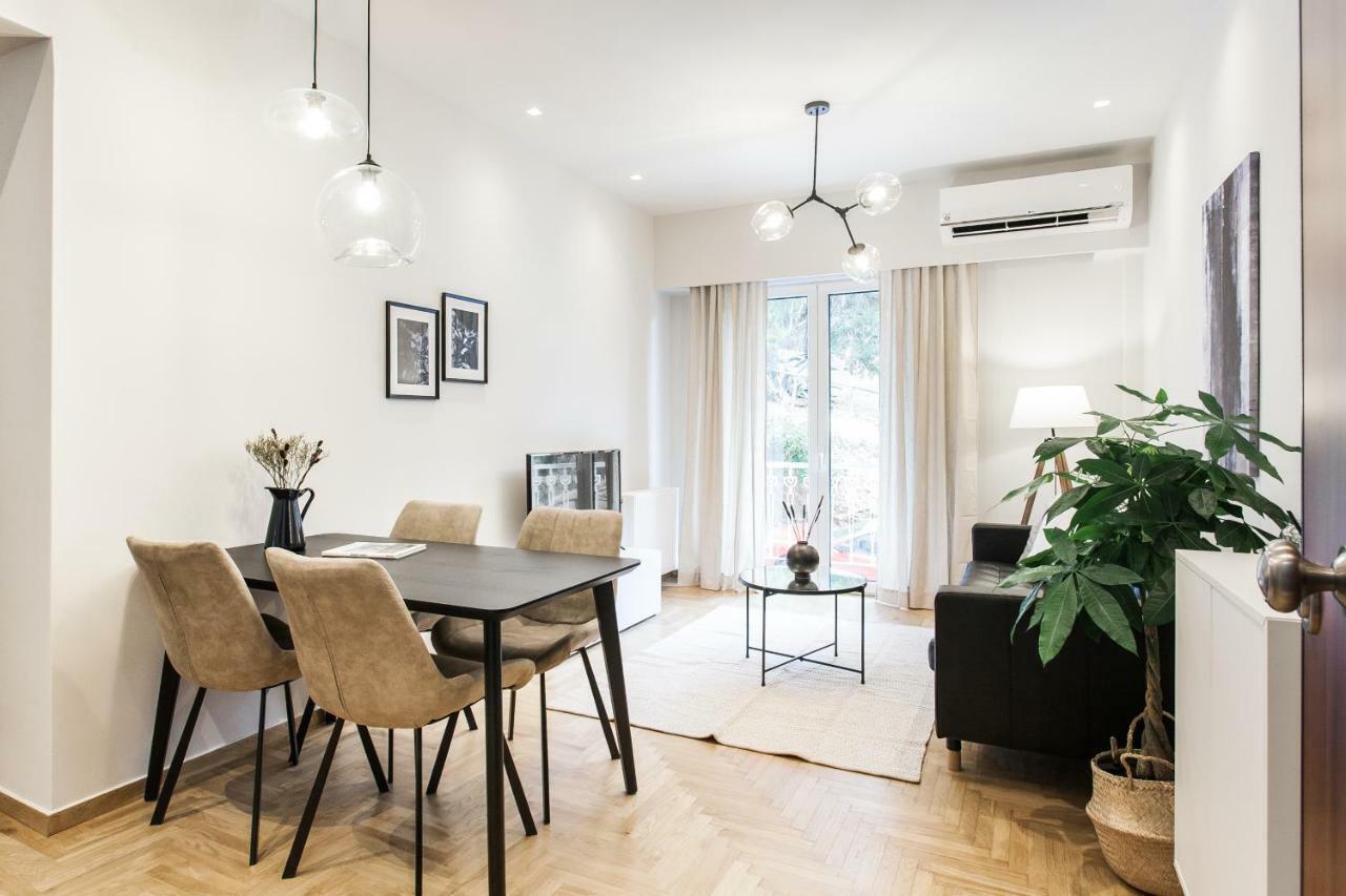 Peaceful 2Bd Apartment In Kolonaki By Upstreet アテネ エクステリア 写真