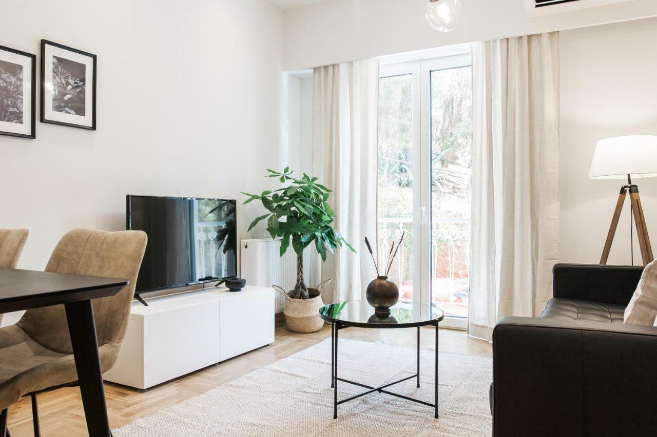 Peaceful 2Bd Apartment In Kolonaki By Upstreet アテネ エクステリア 写真