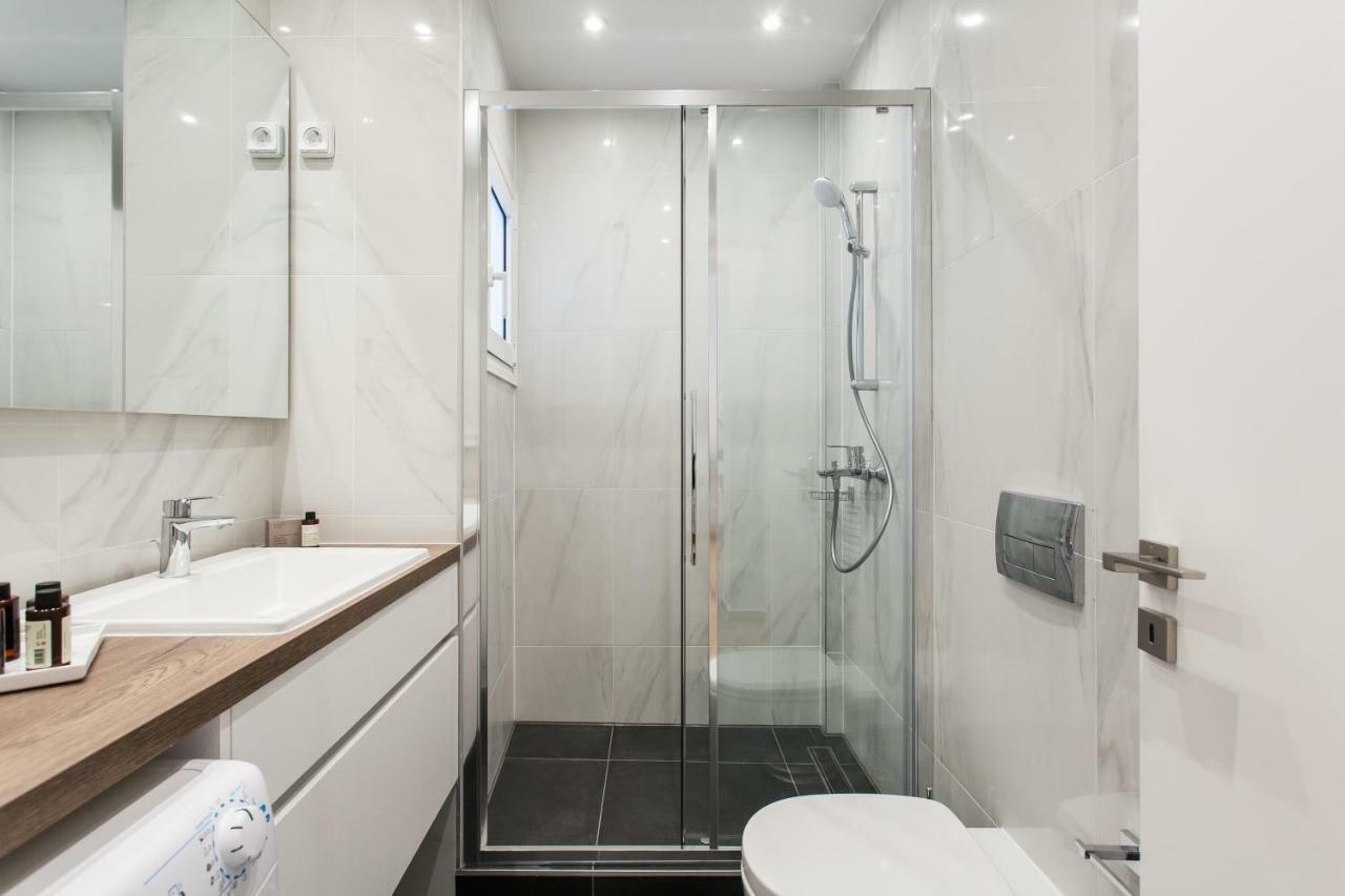 Peaceful 2Bd Apartment In Kolonaki By Upstreet アテネ エクステリア 写真